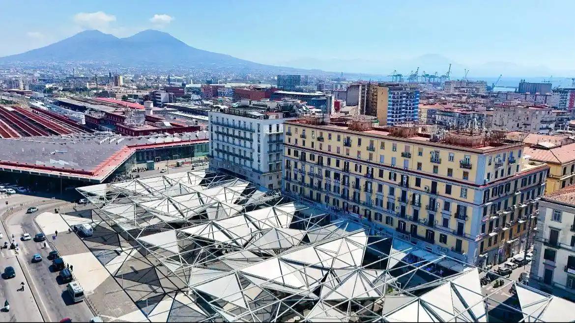 Appartamento in vendita a Napoli