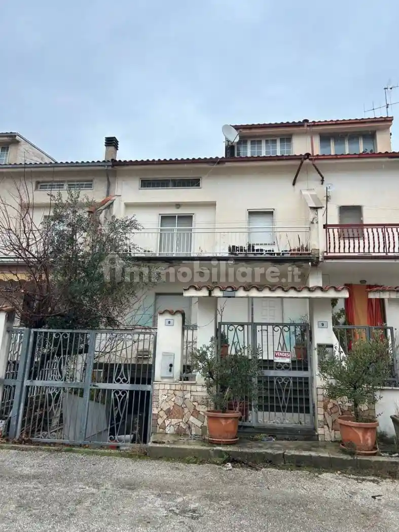 Villetta a schiera in vendita a Raiano