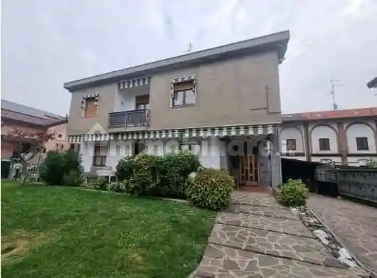 Appartamento in vendita a Cogliate