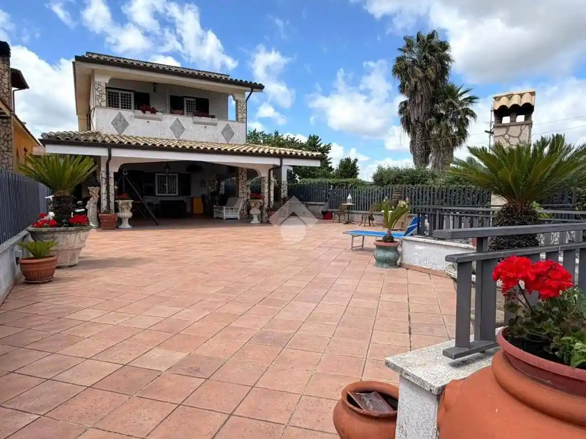 Villa in vendita a San Cesareo