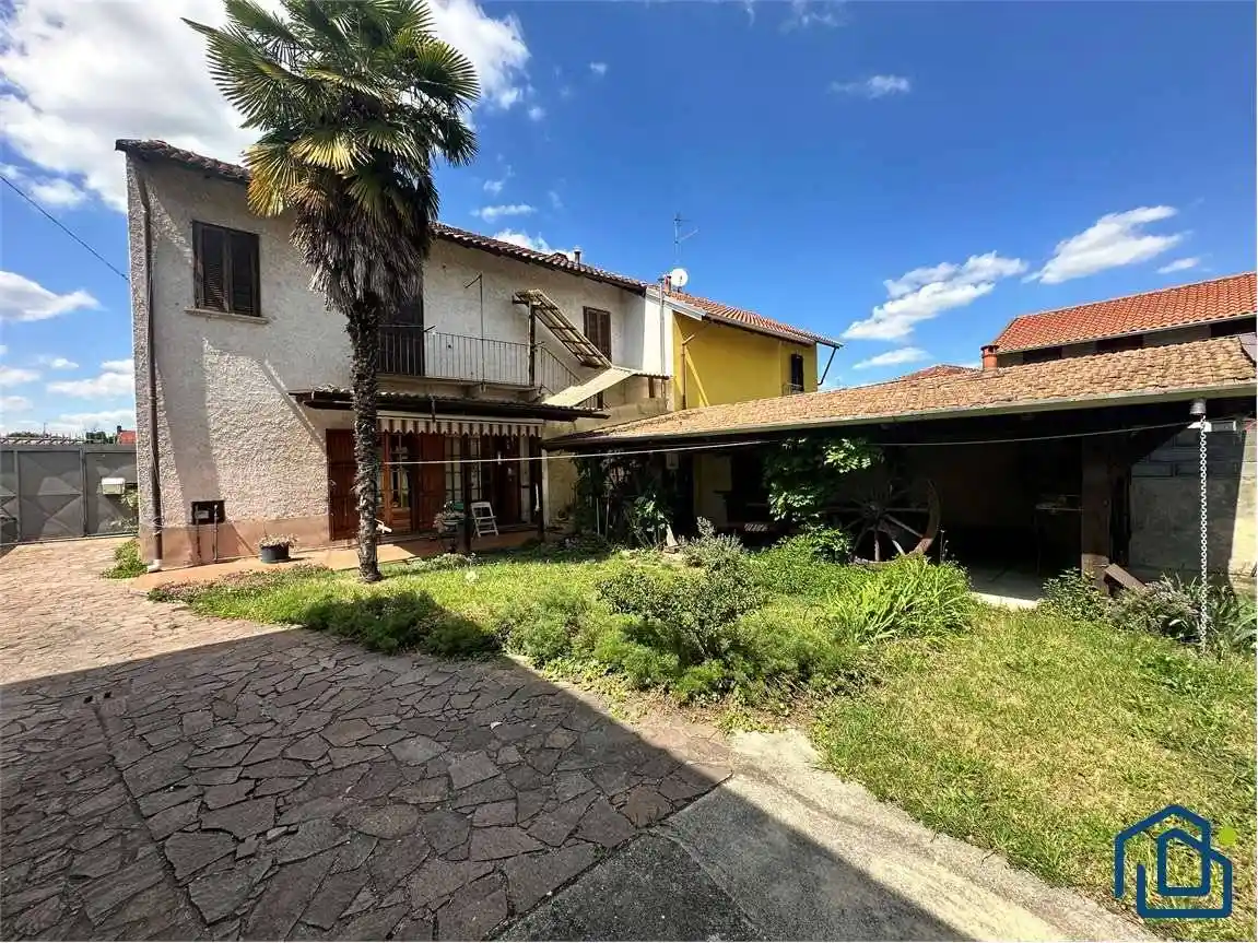 Casa indipendente in vendita a Robecchetto con Induno