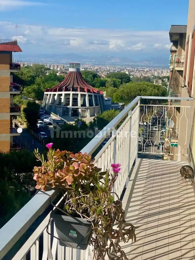 Appartamento in affitto a Napoli