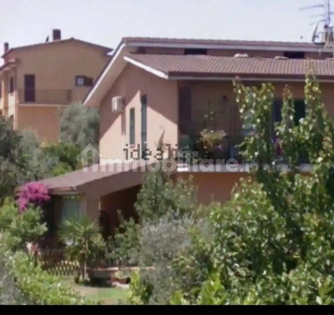 Villa in vendita a Riano