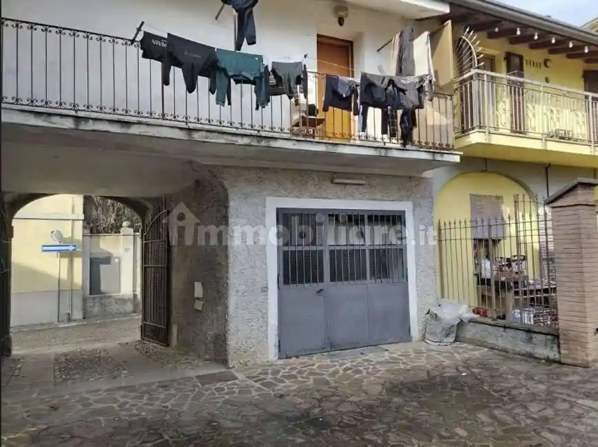 Appartamento in vendita a Medolago