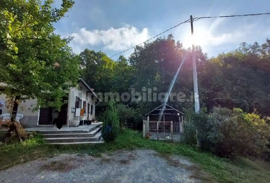Casa indipendente in vendita a Tiglieto