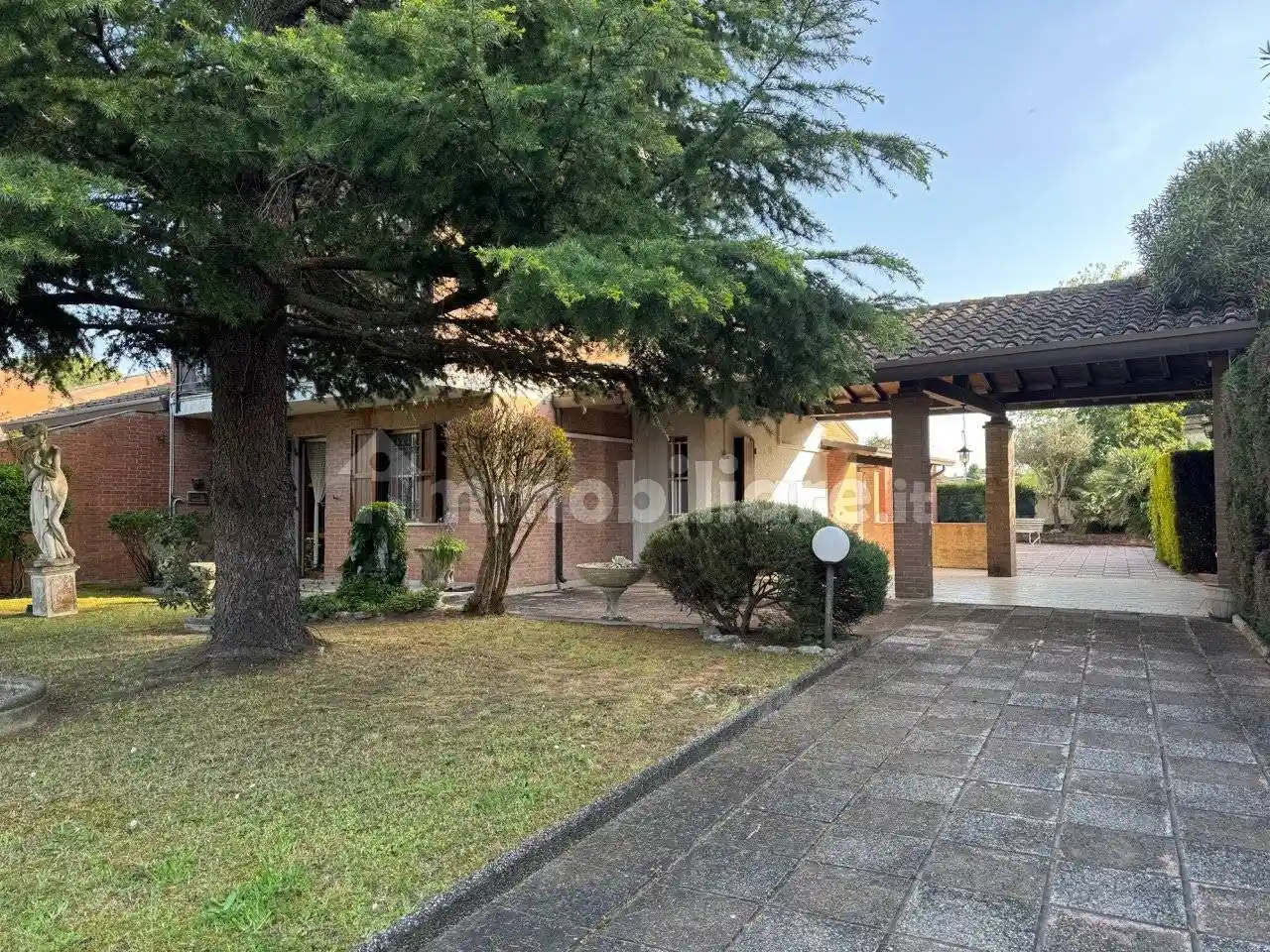 Villa in vendita a Comacchio