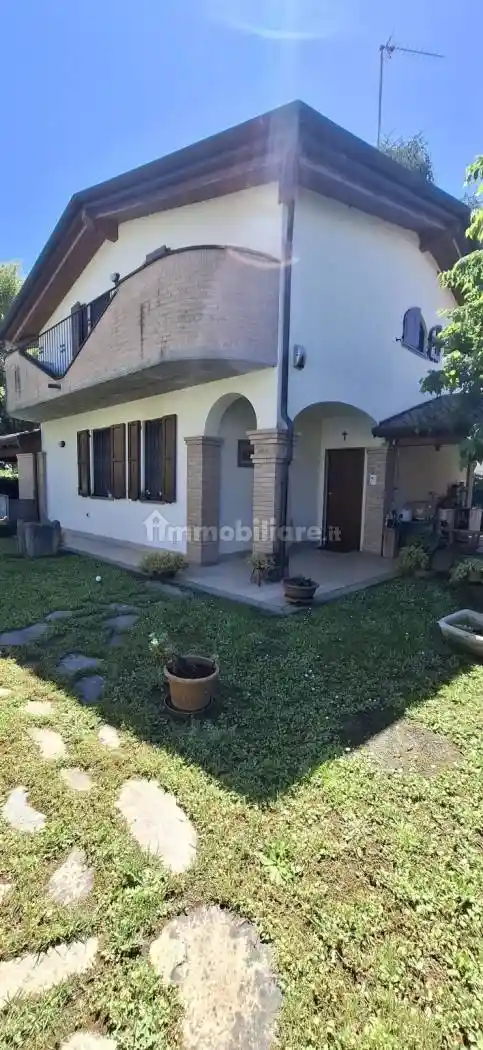 Villa in vendita a Cassano d'Adda