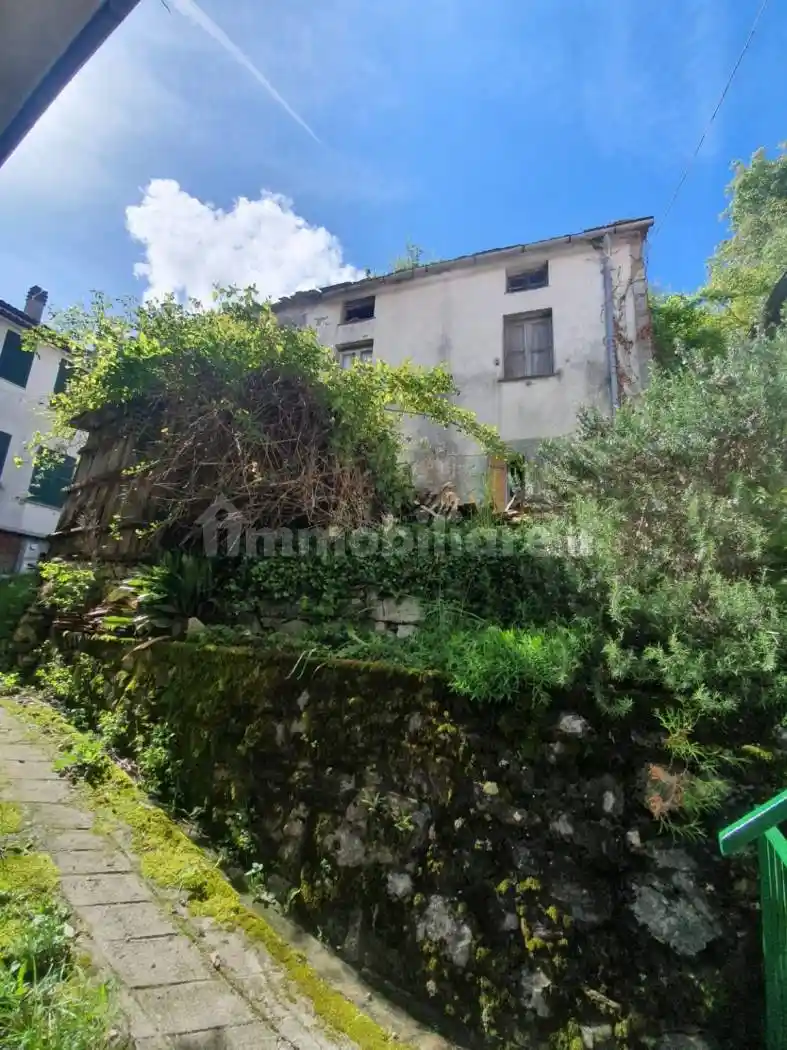 Rustico - Casale in vendita a Rovegno