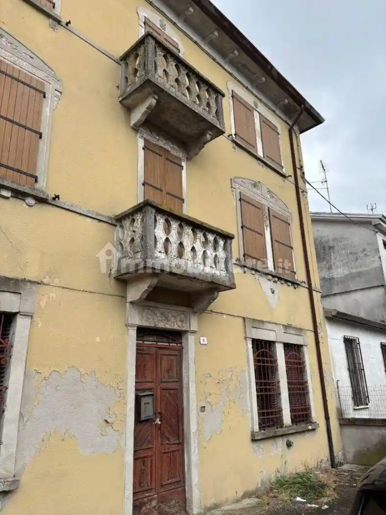 Casa indipendente in vendita a Quistello