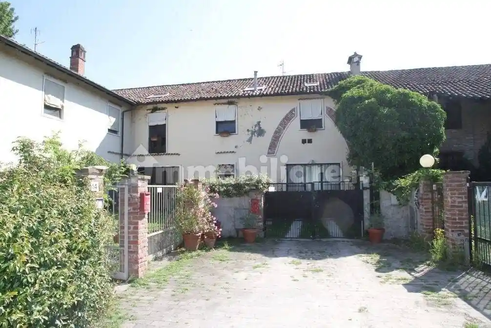 Rustico - Casale in vendita a Zerbolò