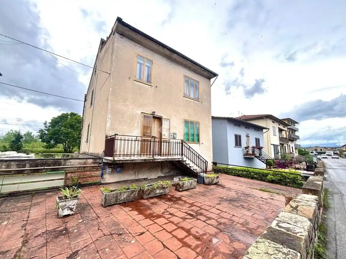 Casa indipendente in vendita a Montale