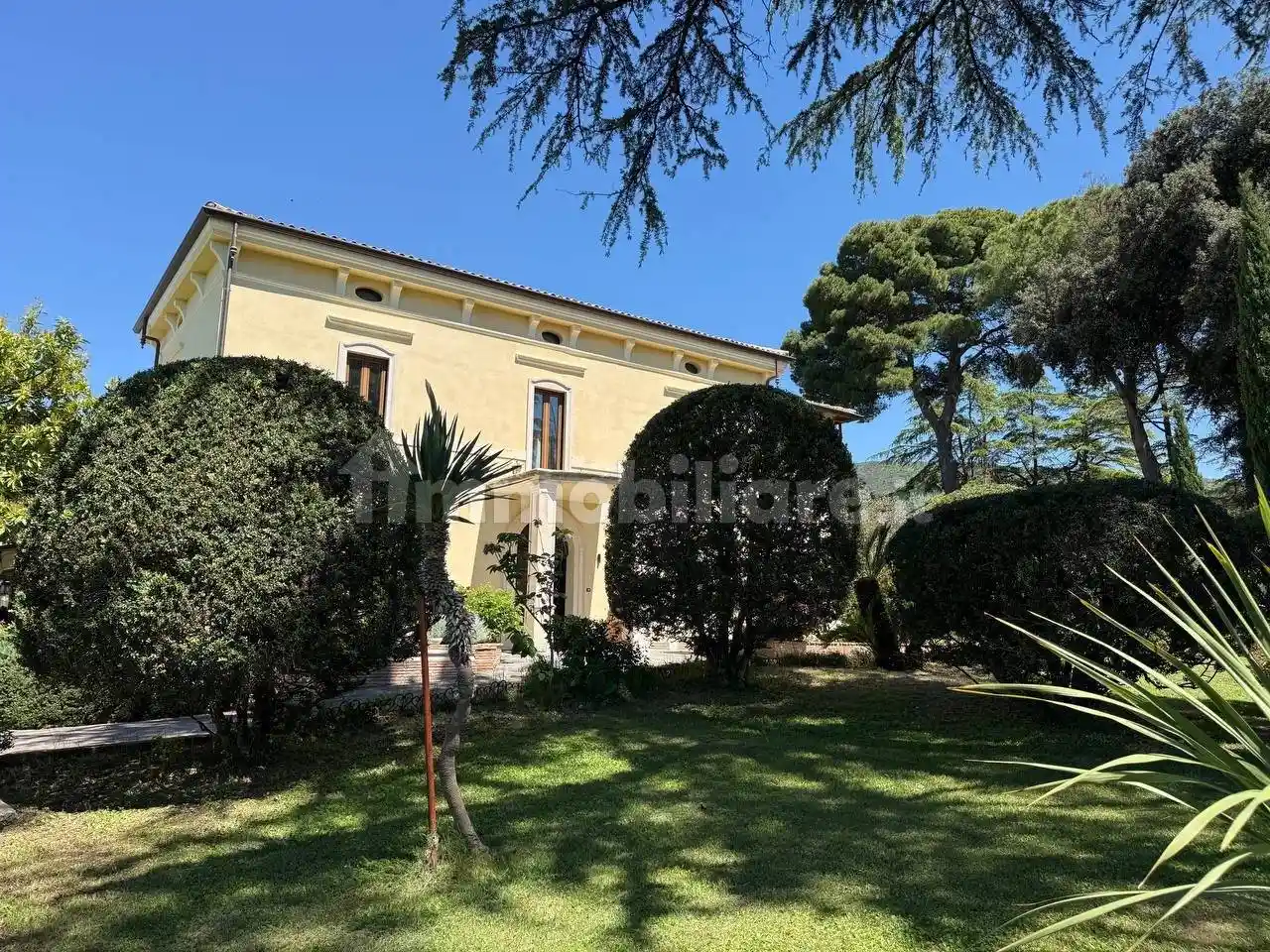 Villa in vendita a Palombara Sabina