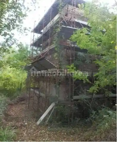 Palazzo - Stabile in vendita a Rignano sull'Arno