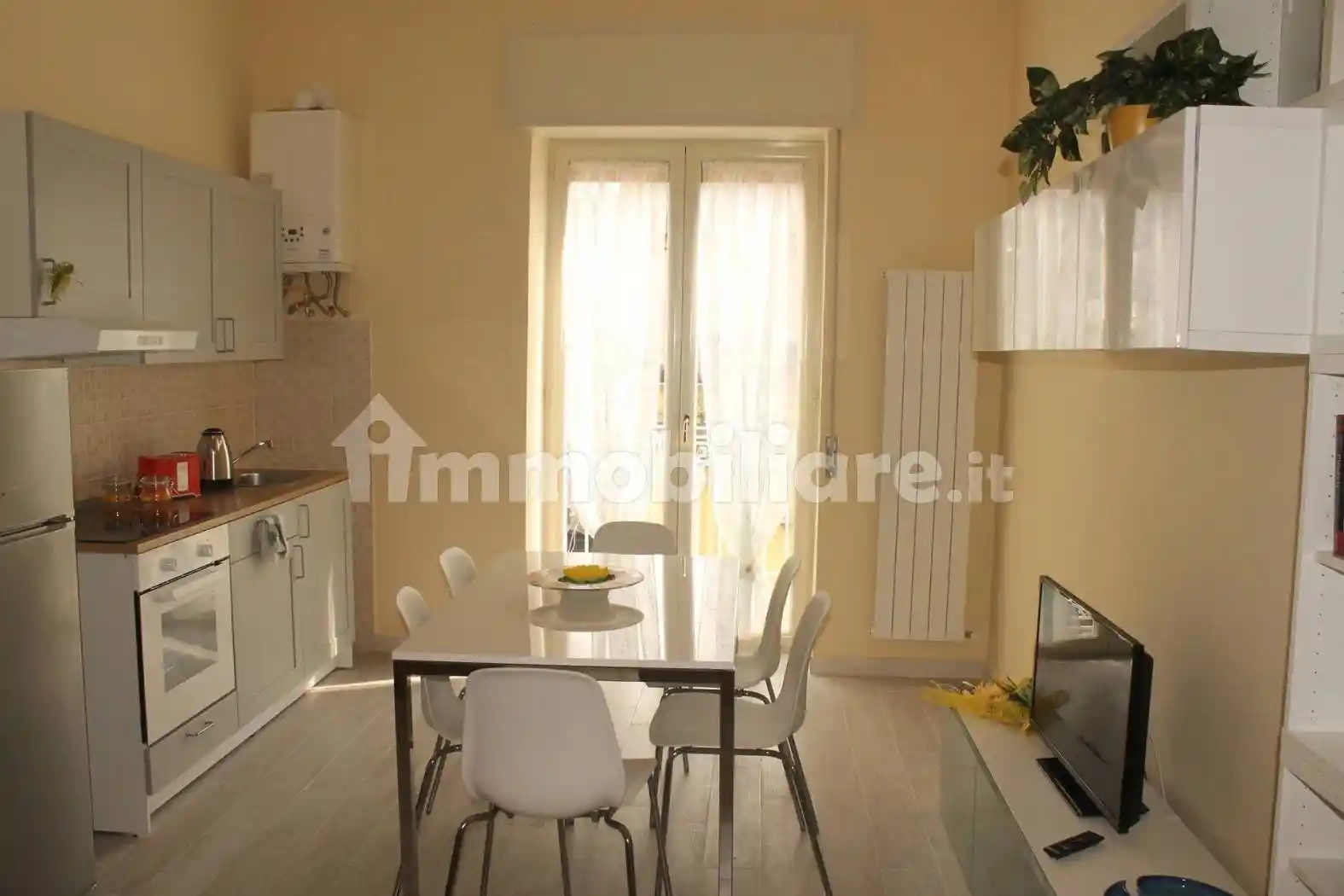 Appartamento in affitto a Napoli