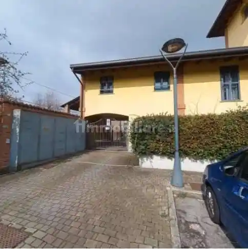 Appartamento in vendita a Arese