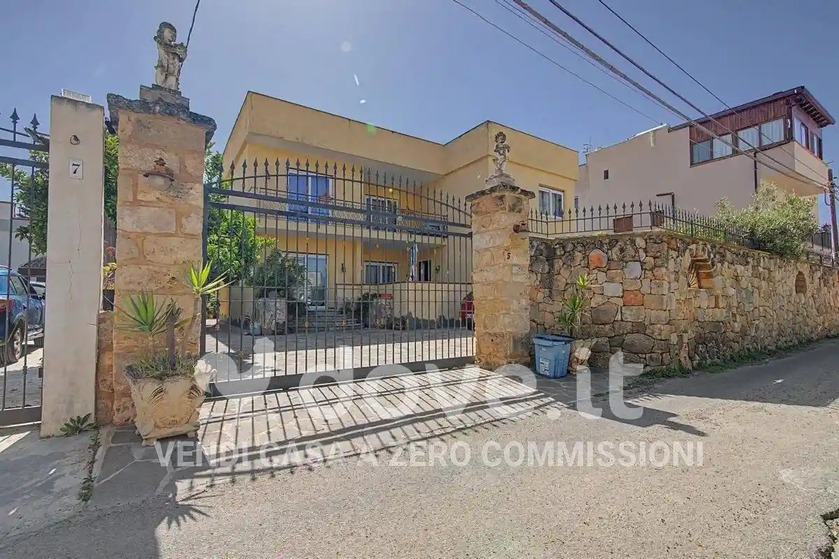 Villa in vendita a Carini