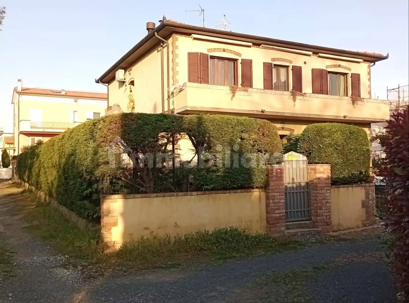 Villa in vendita a Cecina
