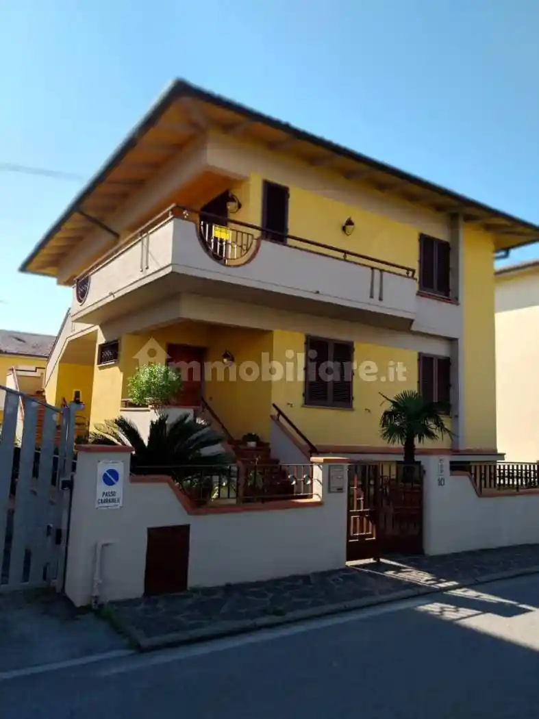 Villa in vendita a Montale