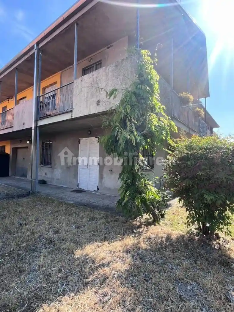 Villa in vendita a Bondeno