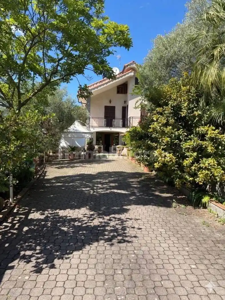 Villa in vendita a Stella