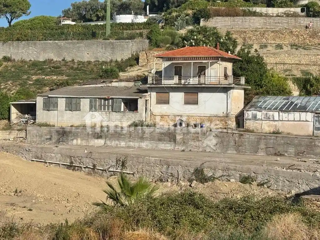 Rustico - Casale in vendita a Bordighera