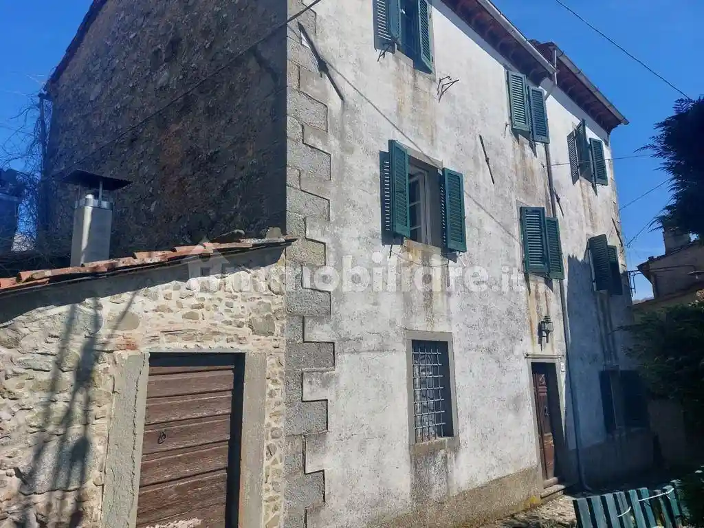 Casa indipendente in vendita a Bagni di Lucca