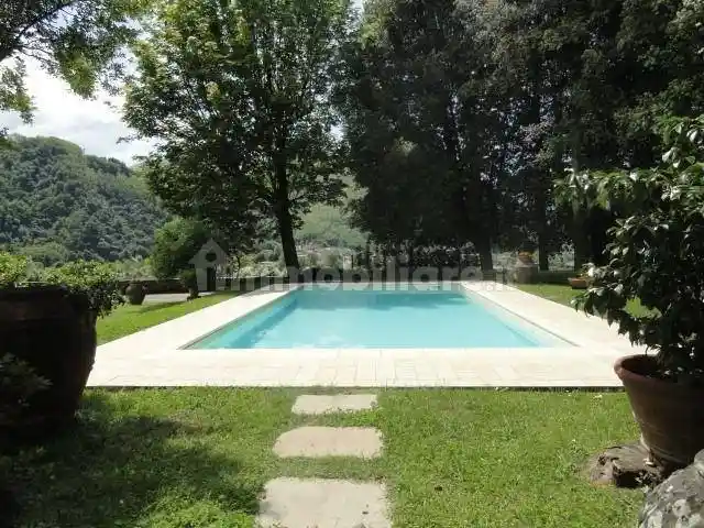 Villa in vendita a Bagni di Lucca