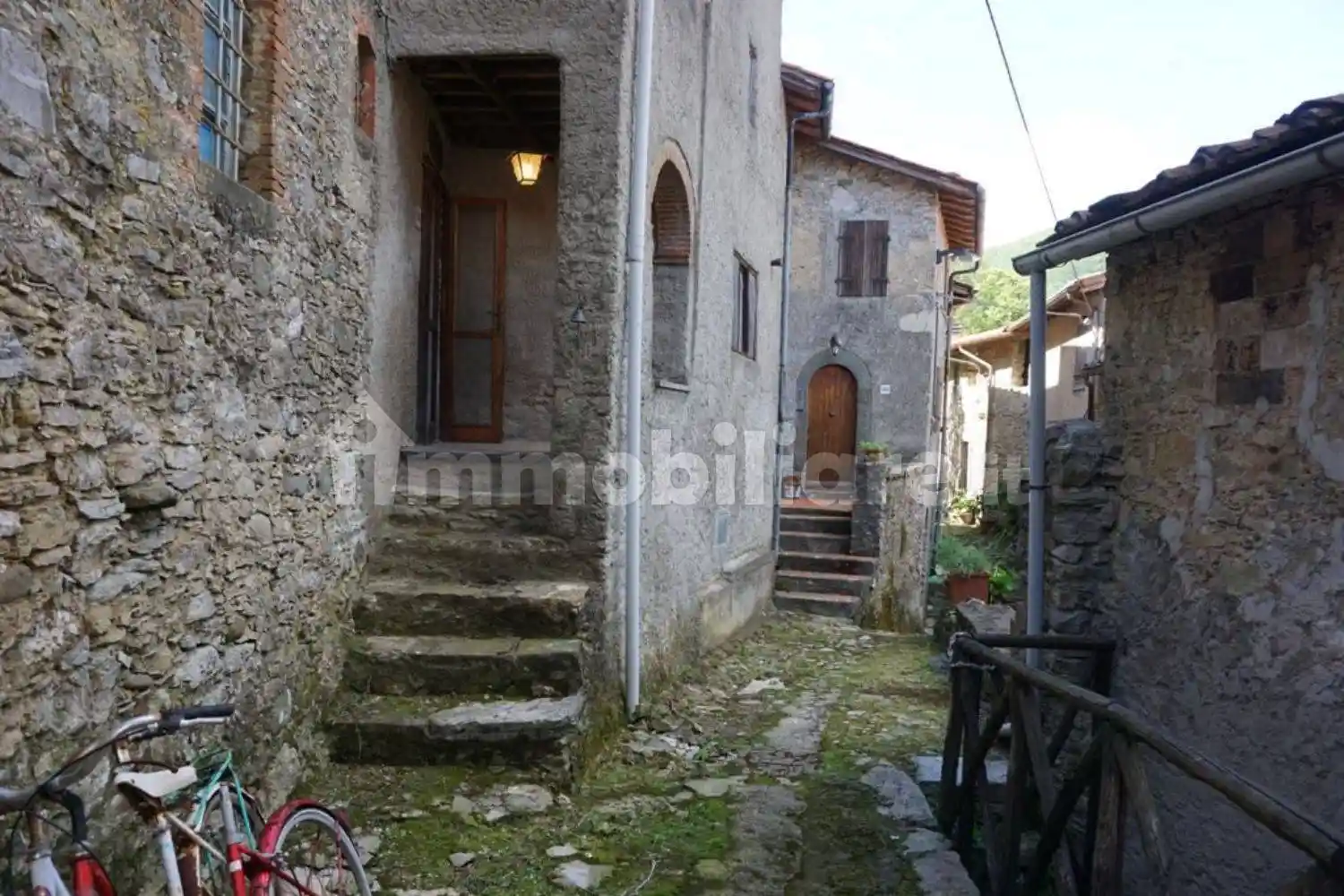 Casa indipendente in vendita a Pescaglia
