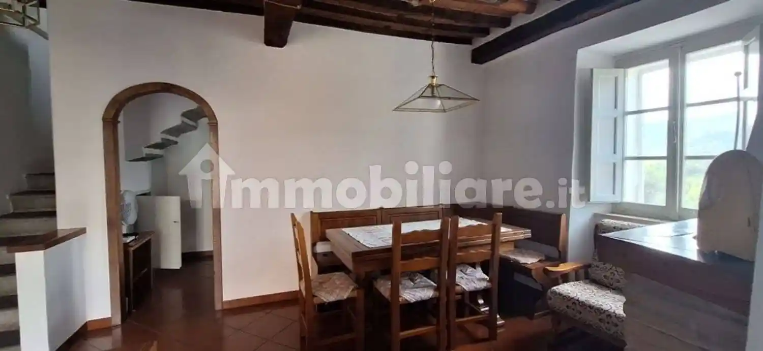 Casa indipendente in vendita a Borgo a Mozzano
