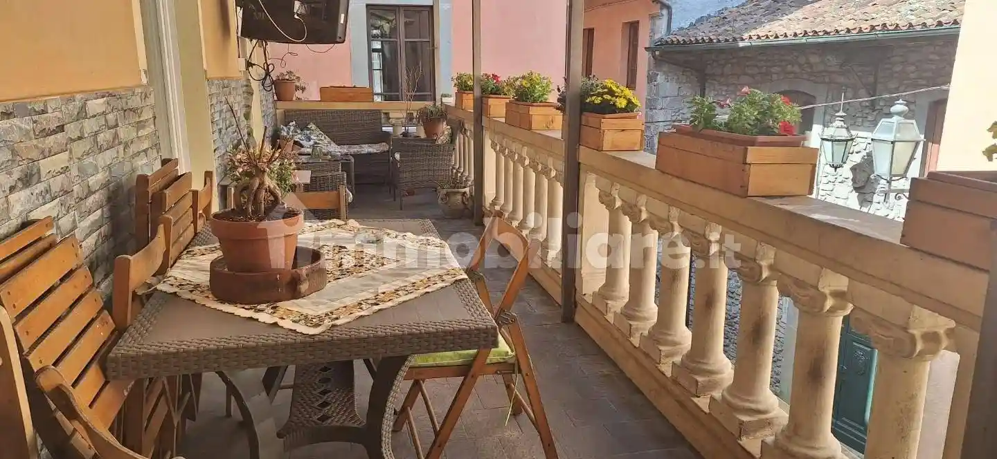 Casa indipendente in vendita a Gallicano