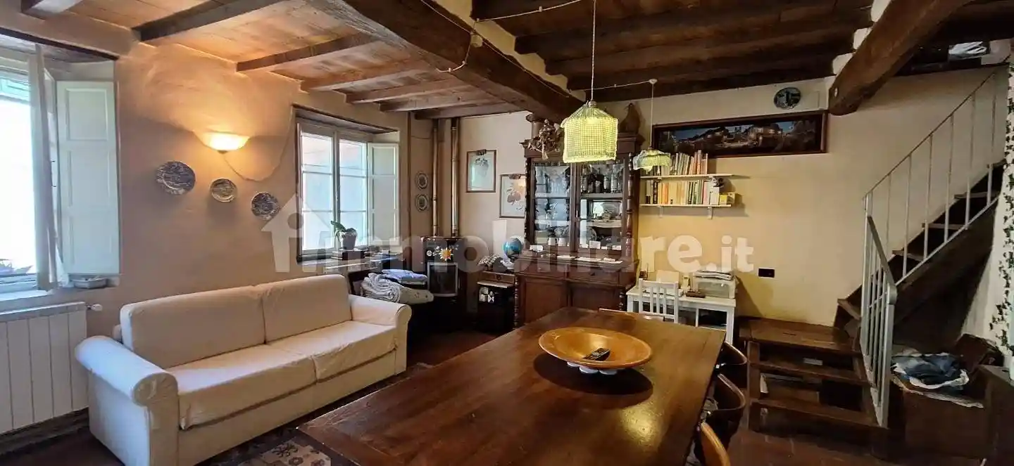 Casa indipendente in vendita a Borgo a Mozzano