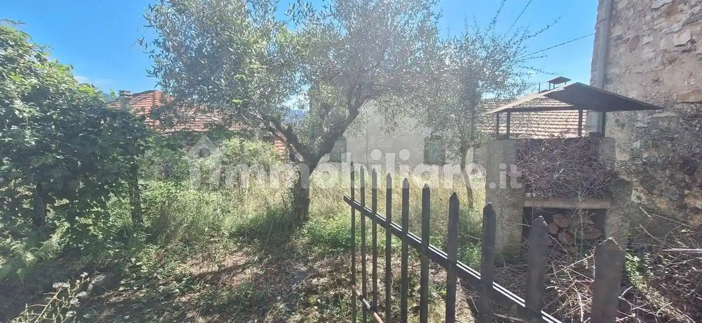 Casa indipendente in vendita a Bagni di Lucca