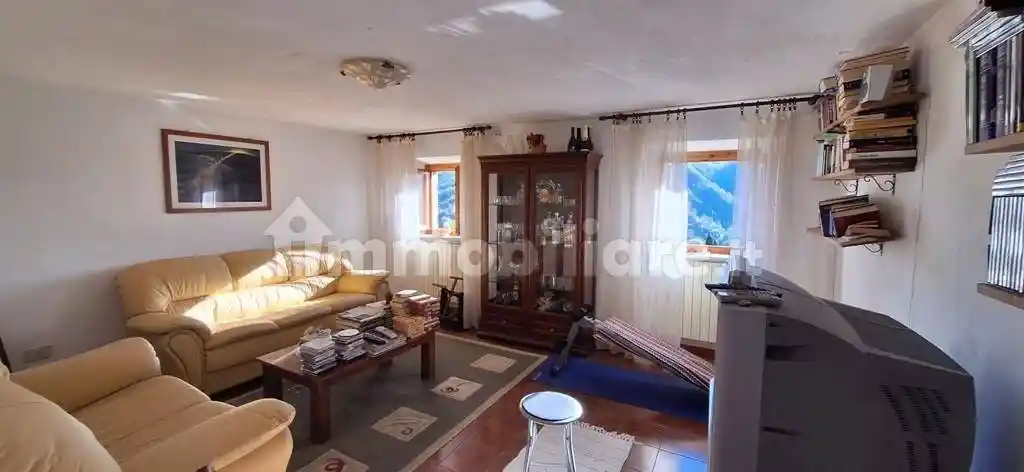 Appartamento in vendita a Bagni di Lucca