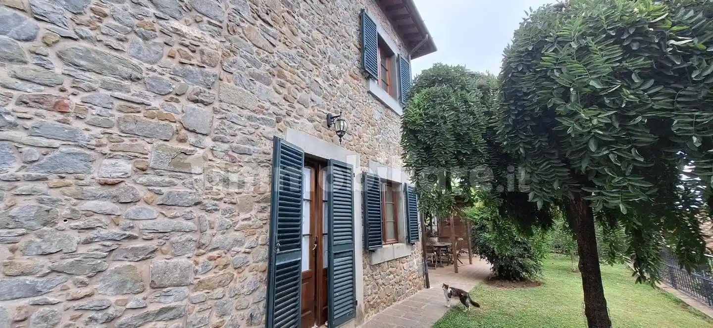 Casa indipendente in vendita a Pescaglia