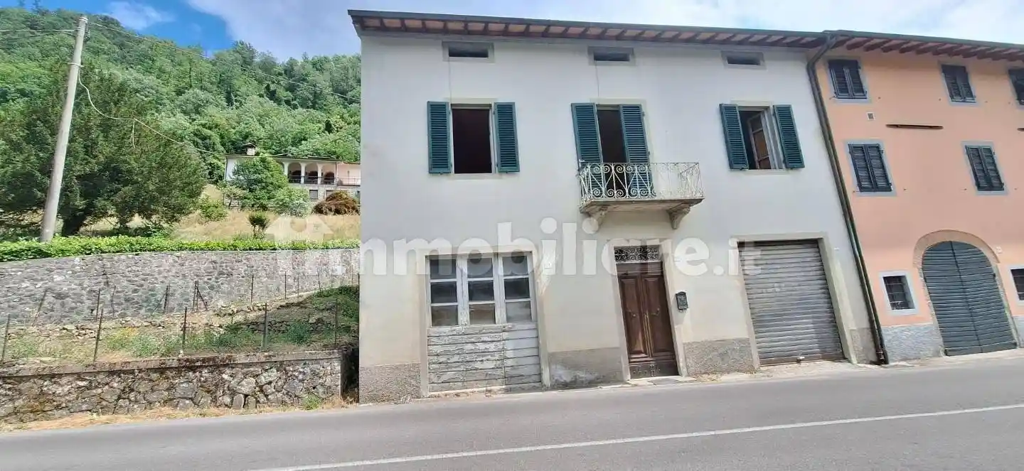 Casa indipendente in vendita a Bagni di Lucca