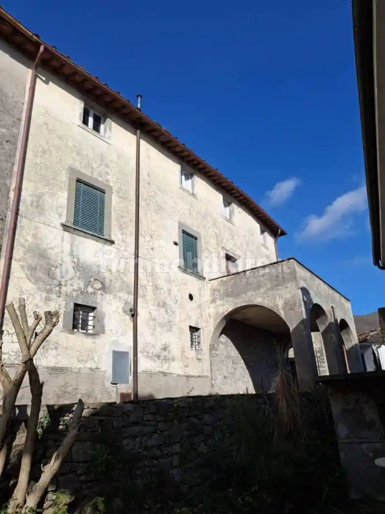 Casa indipendente in vendita a Pescaglia