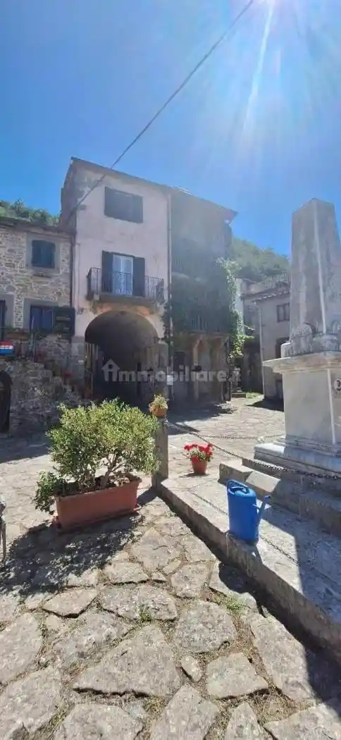 Casa indipendente in vendita a Bagni di Lucca