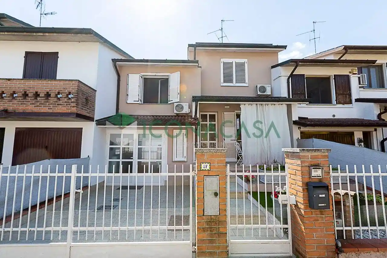 Villetta a schiera in vendita a Palazzo Pignano
