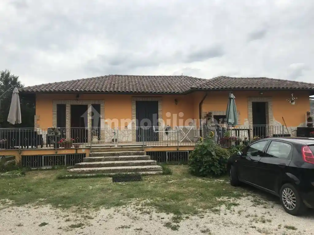 Casa indipendente in affitto a Ferentino