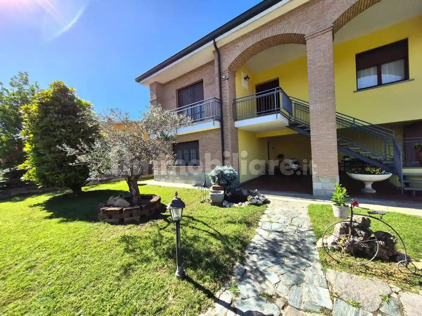 Villa - foto 2