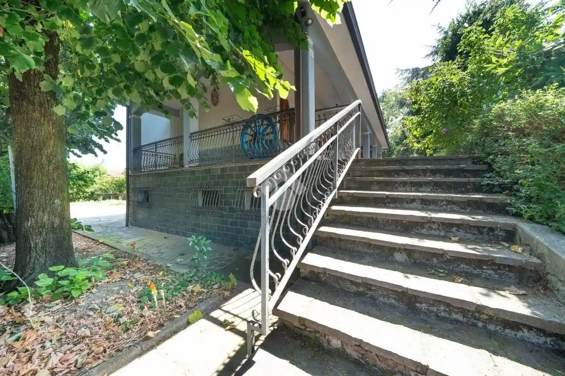 Villa in vendita a Modena