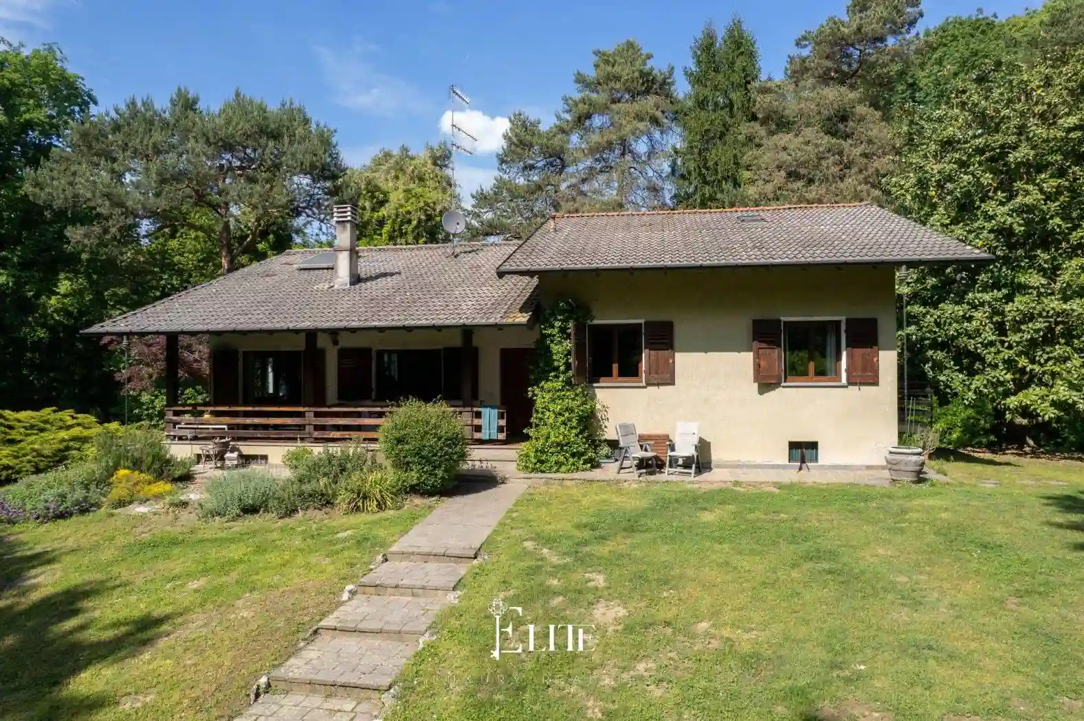 Villa - foto 2