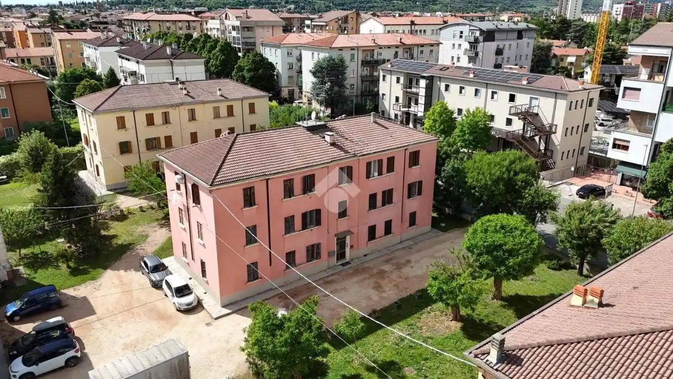 Appartamento in vendita a Verona