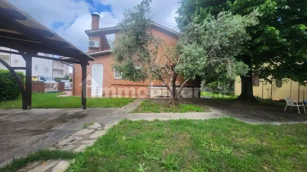 Casa indipendente in vendita a Calcinaia