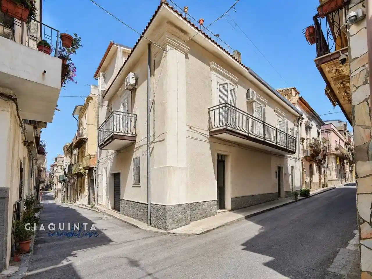 Casa indipendente in vendita a Palagonia