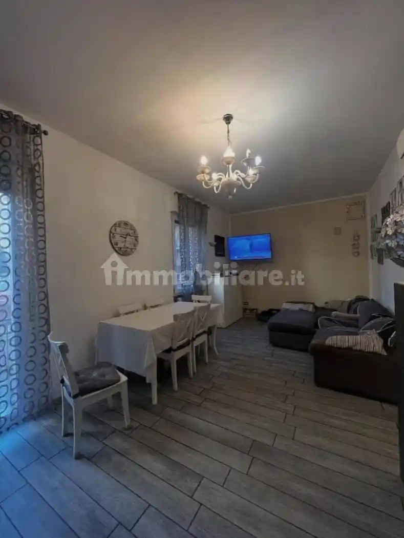 Appartamento in vendita a Piacenza