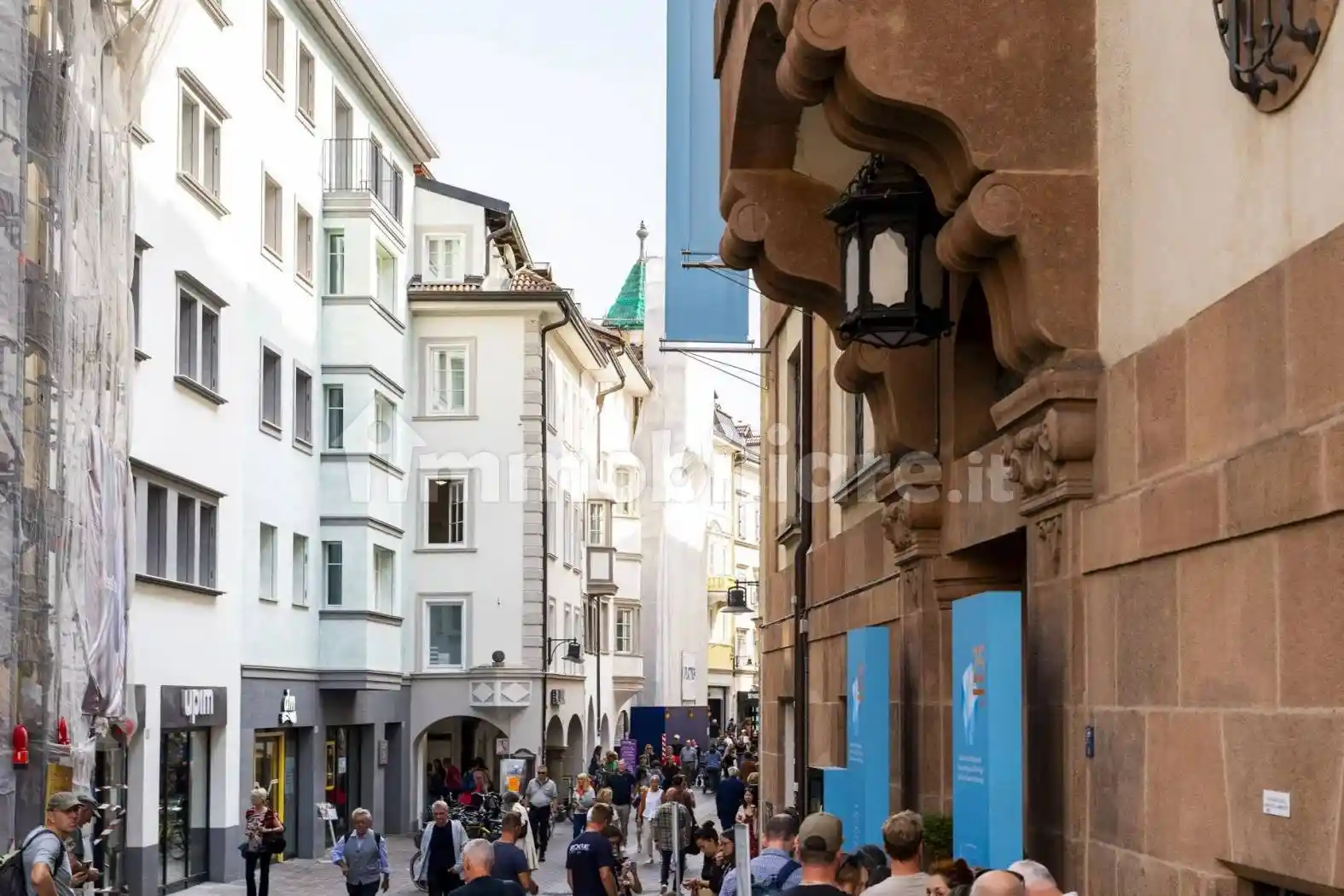 Palazzo - Edificio in vendita a Bolzano