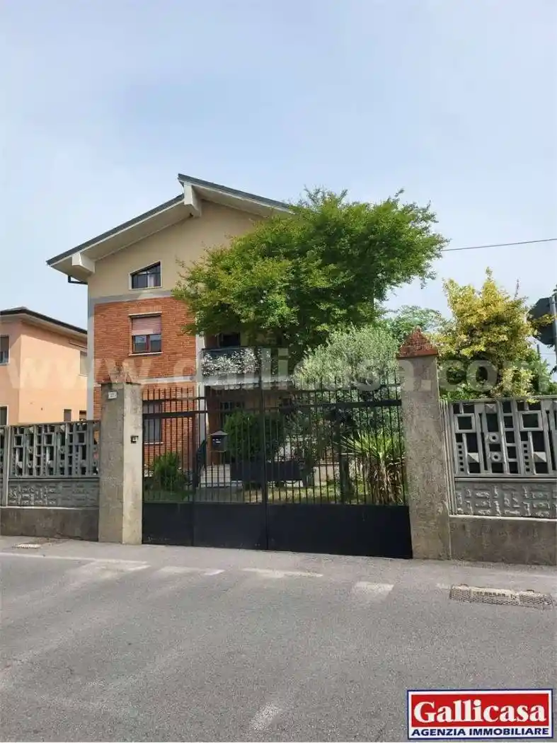 Villa in vendita a Castelcovati