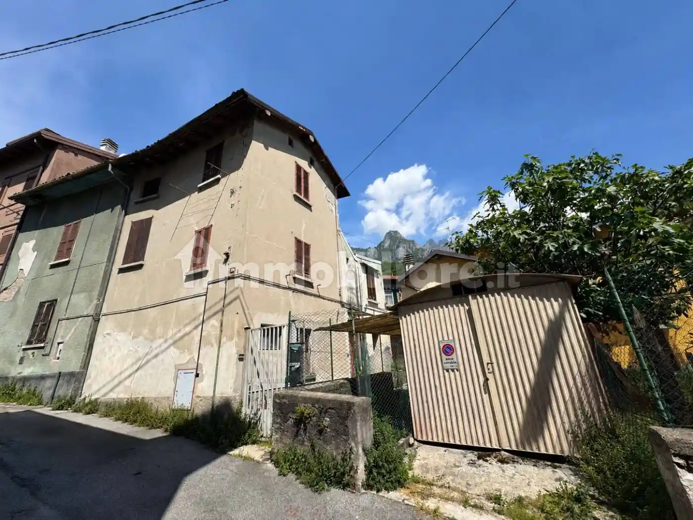 Casa indipendente in vendita a Lecco