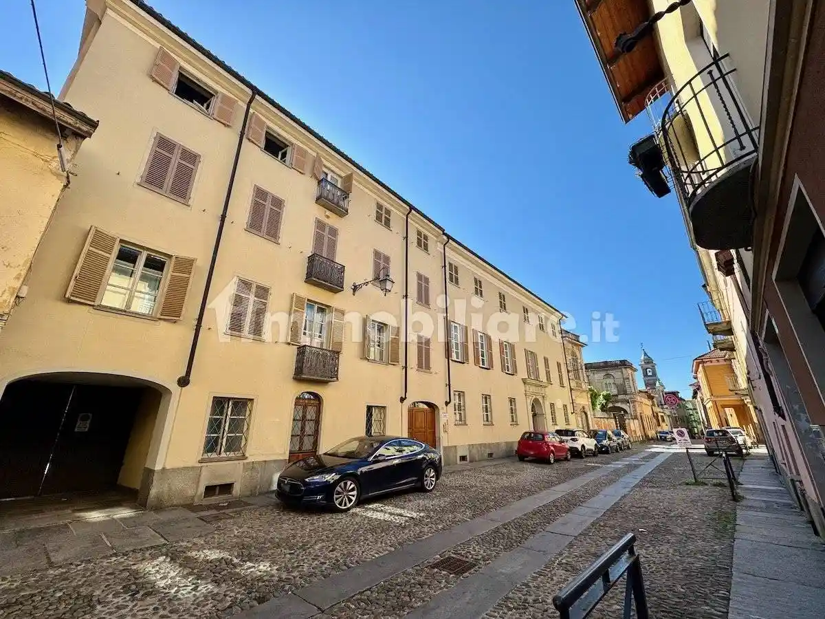 Appartamento in vendita a Biella